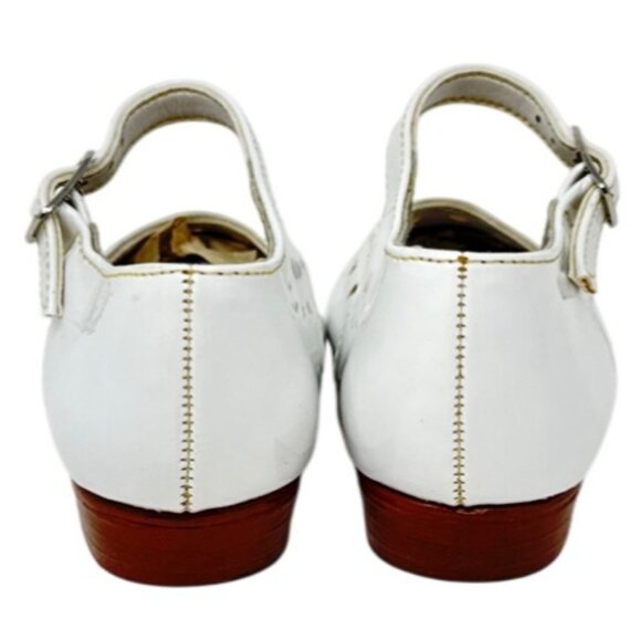 Granton Girls Mary Jane Shoes Size 5 1/2 With Heart Cutouts & Buckle Closure - Picture 3 of 6